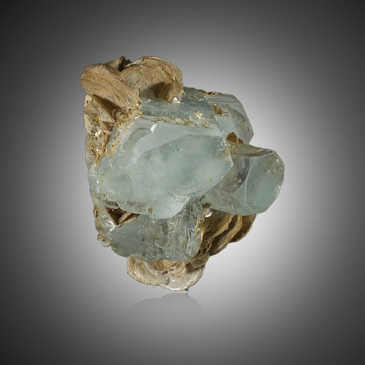 Beryl with Muscovite photo 6