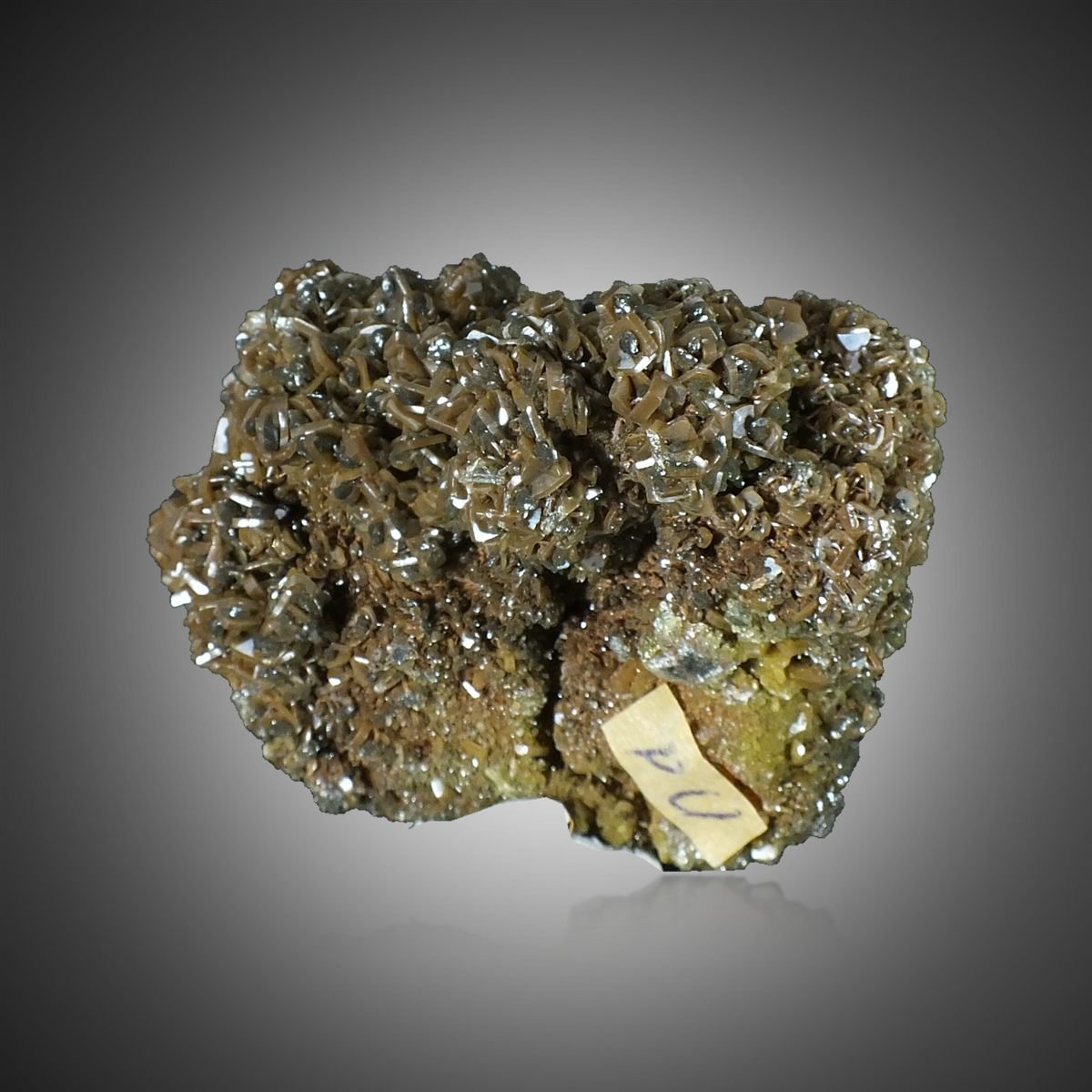 Wulfenite with Mimetite photo 6