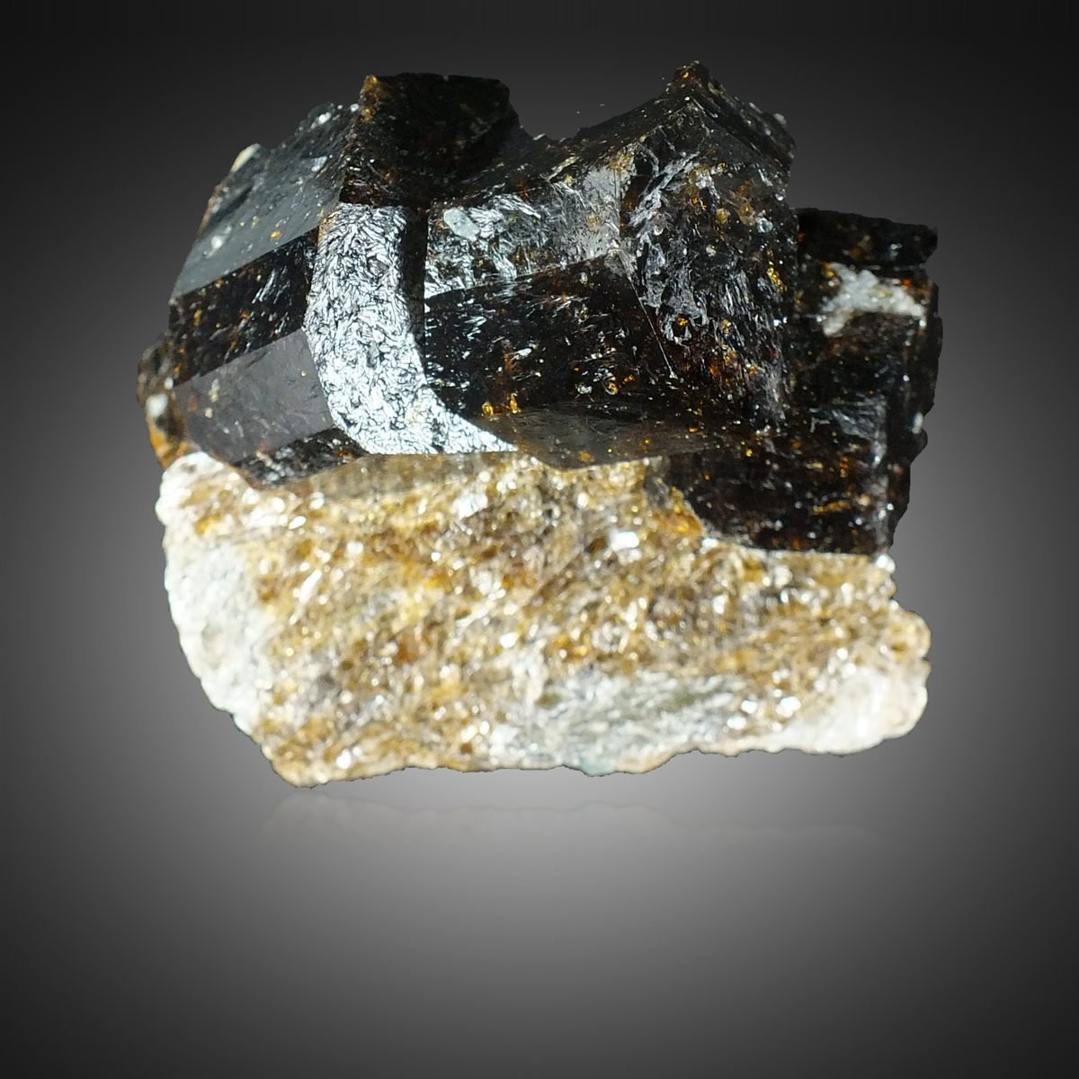 Dravite photo 2