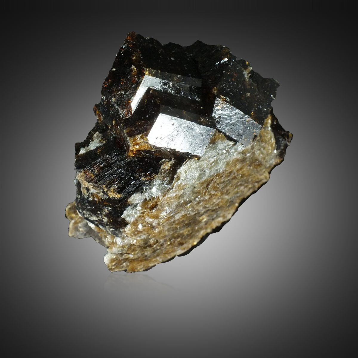 Dravite photo 4