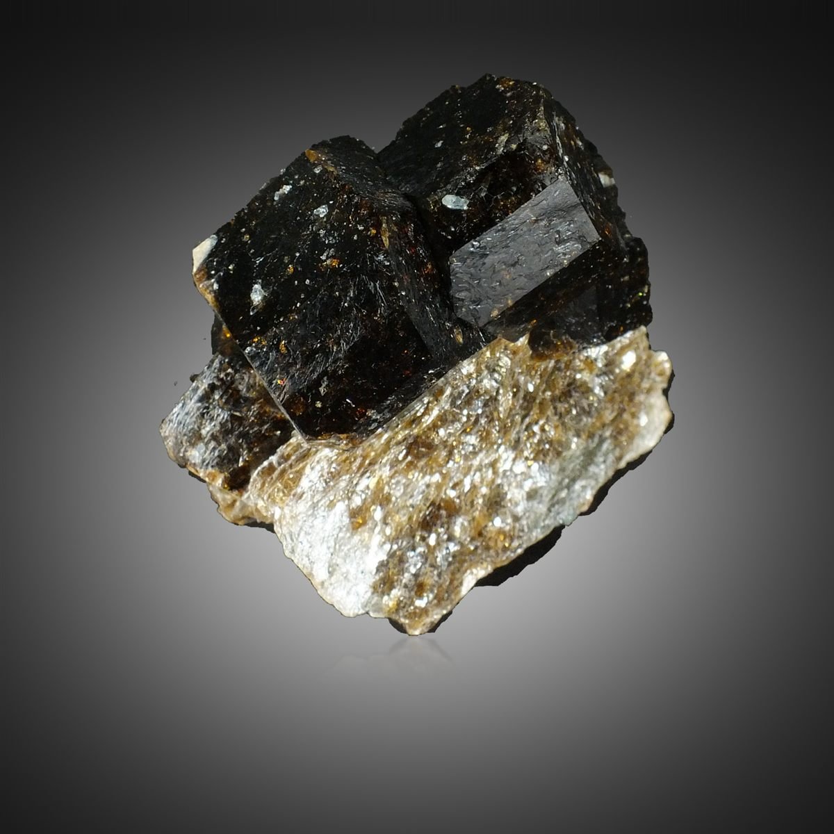 Dravite photo 6