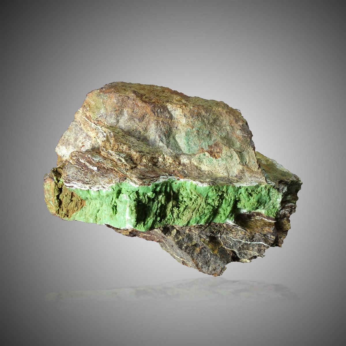 Gaspeite photo 2