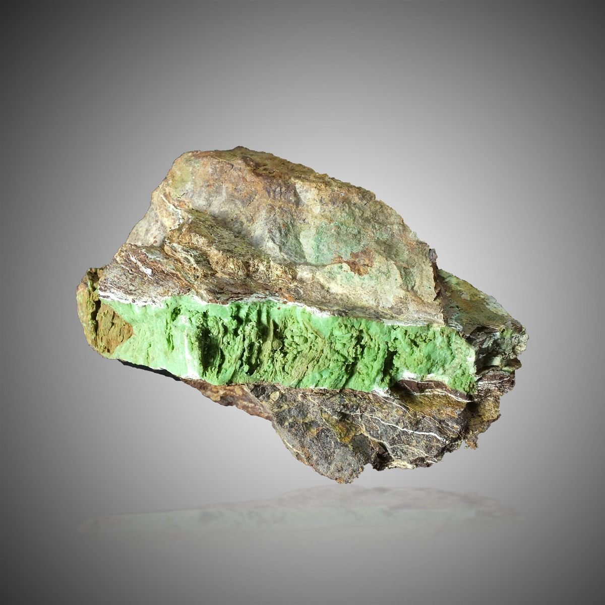Gaspeite photo 6