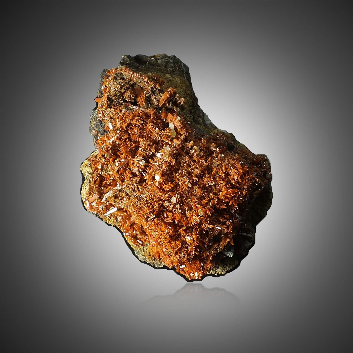 Crocoite with Cerussite photo 3
