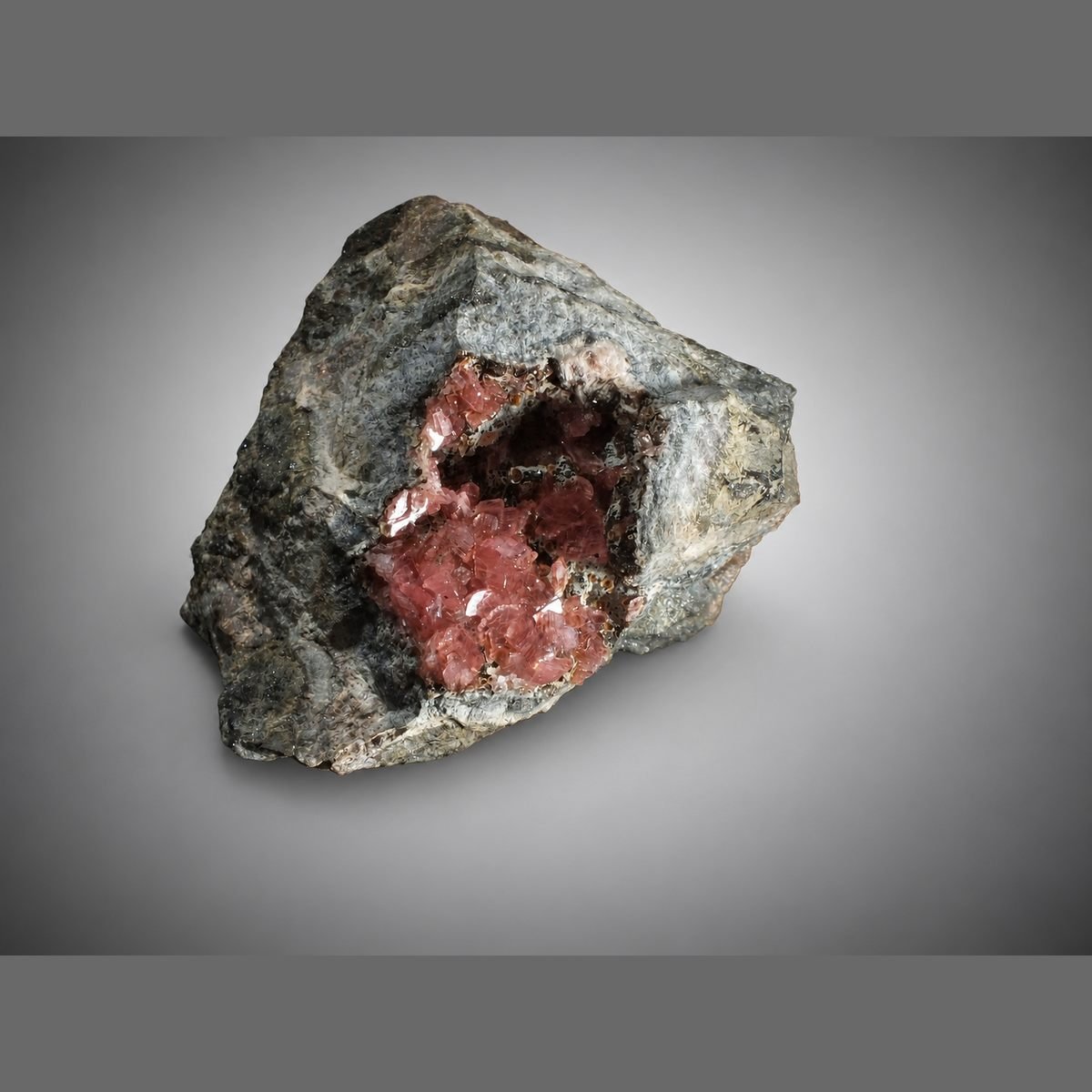 Rhodochrosite photo 3