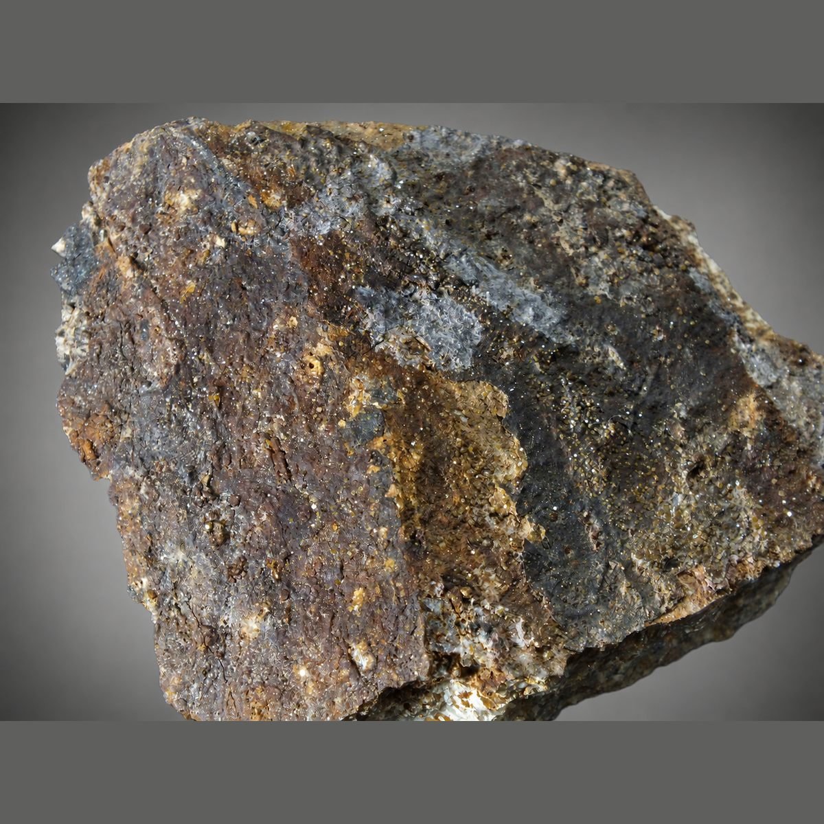 Stolzite photo 2
