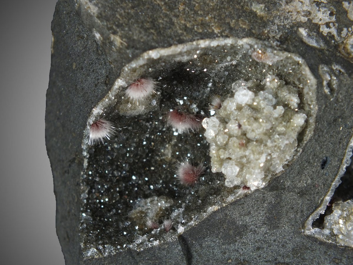Natrolite with Analcime photo 7