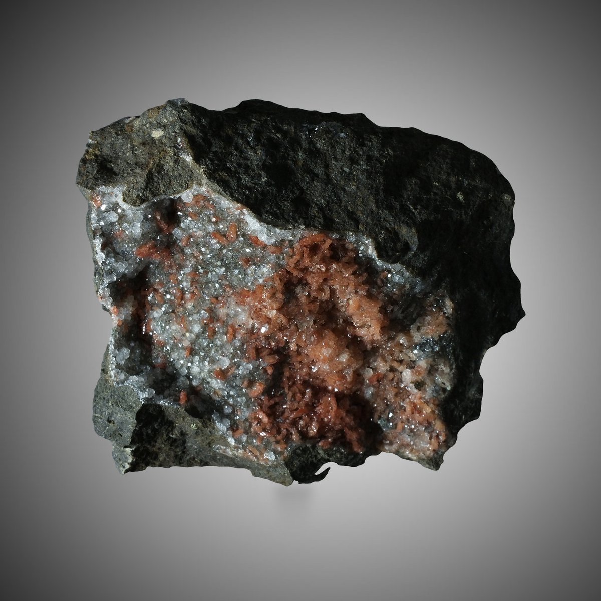 Gmelinite-Na with Analcime photo 5