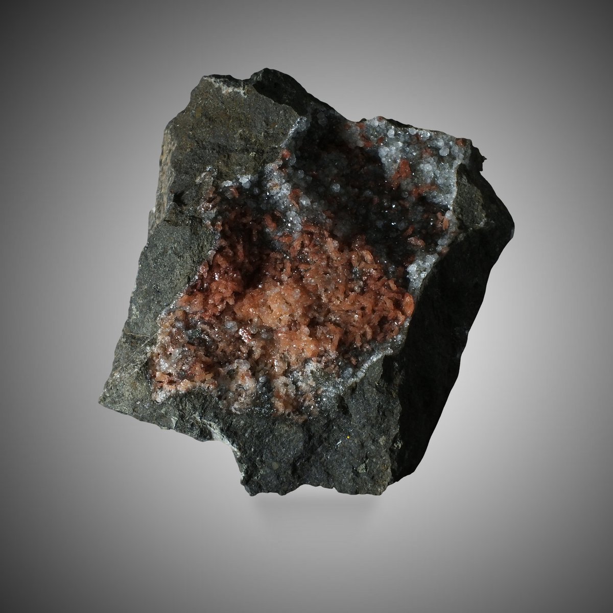 Gmelinite-Na with Analcime photo 6