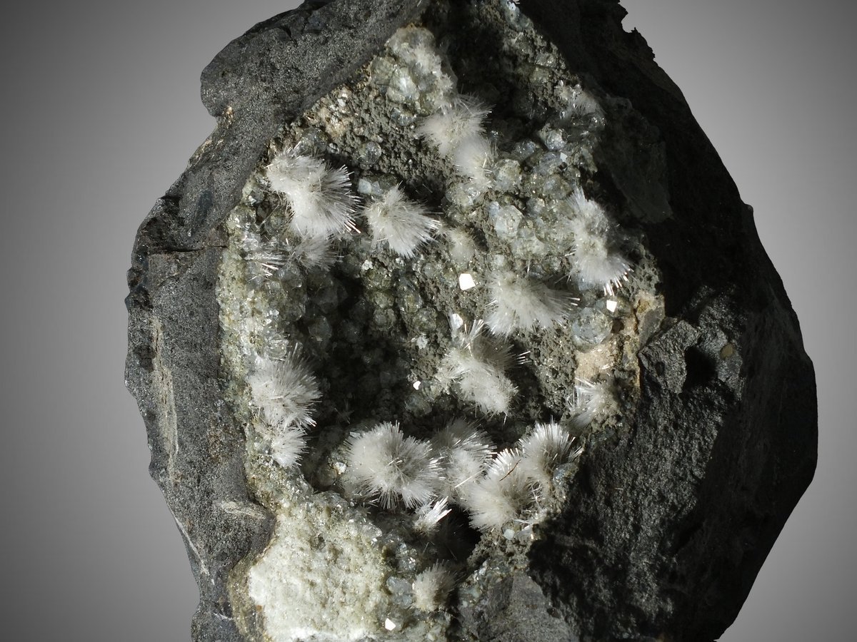 Natrolite with Analcime photo 6