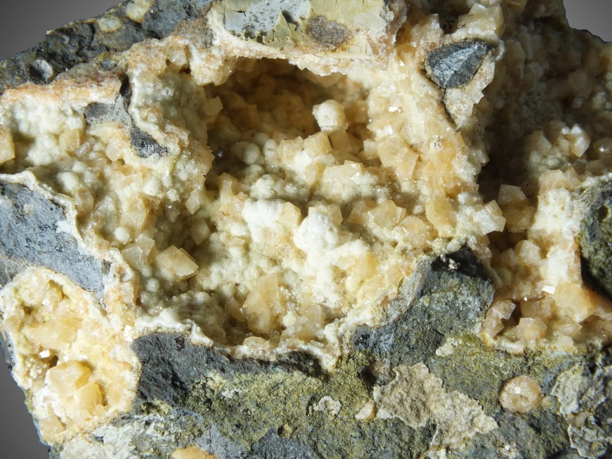 Chabazite photo 3