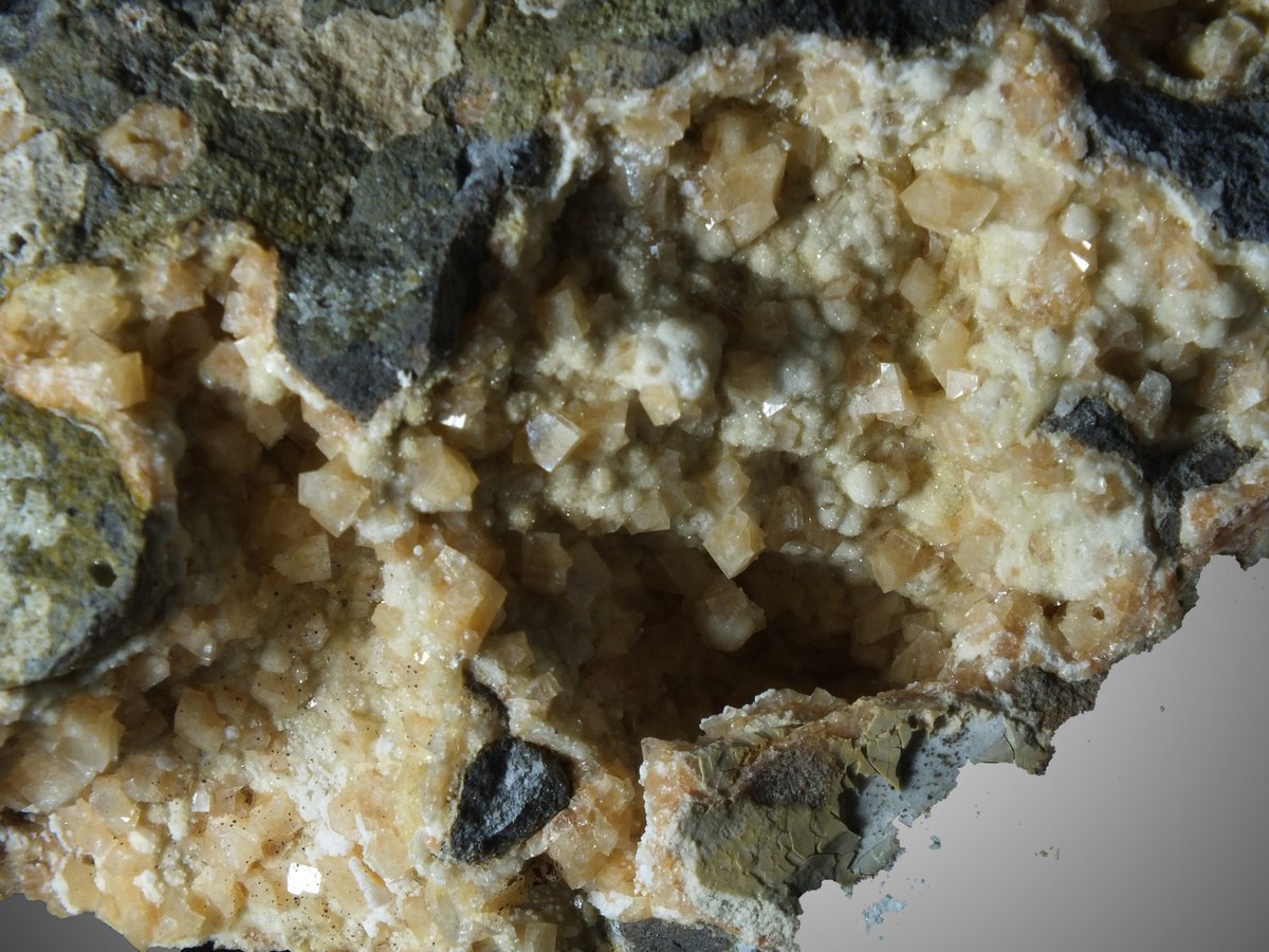 Chabazite photo 8