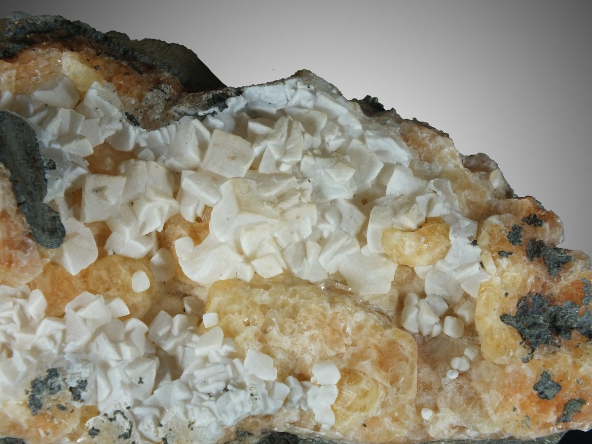 Calcite with Chabazite photo 3