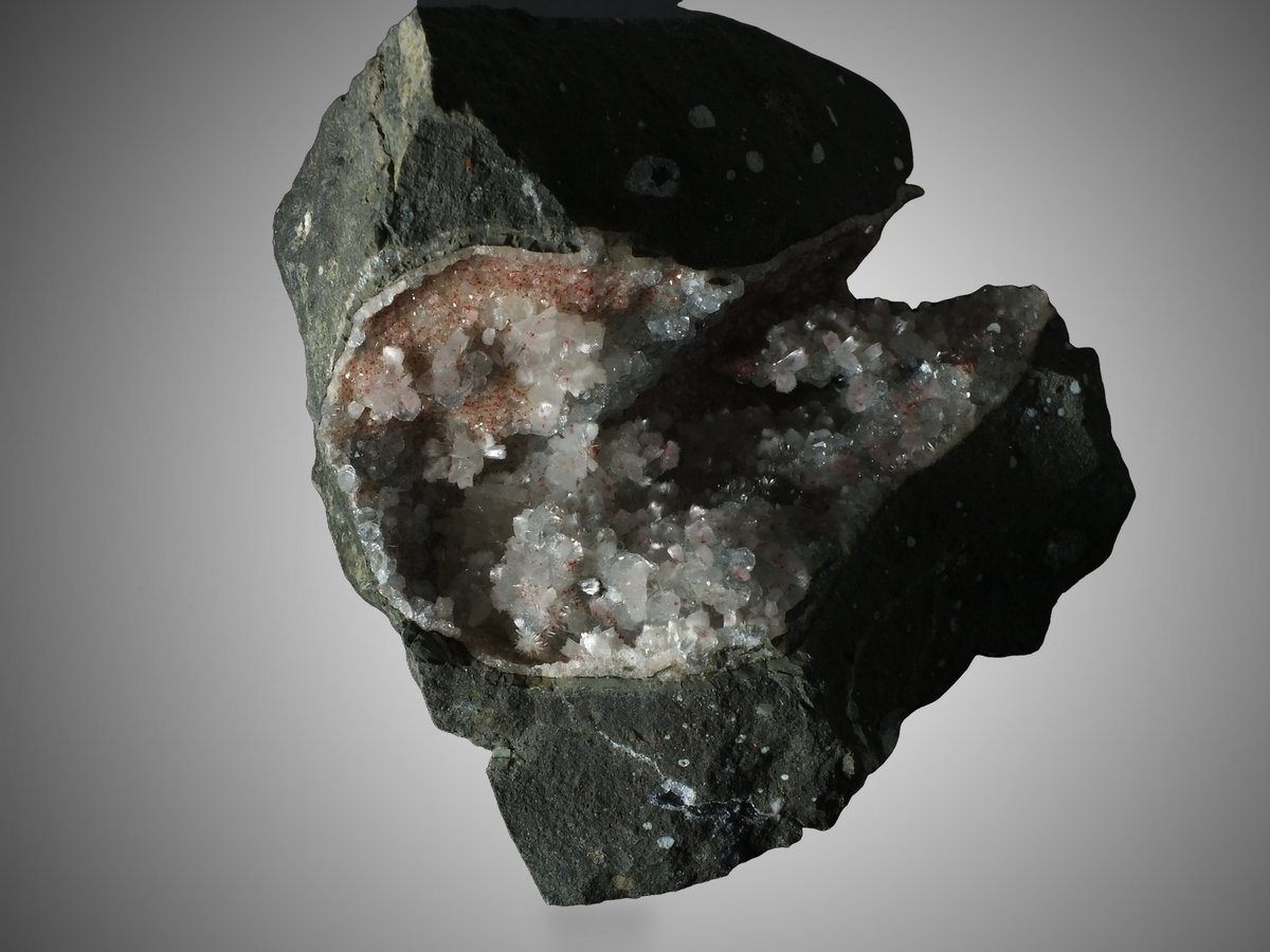 Thomsonite with Analcime photo 6