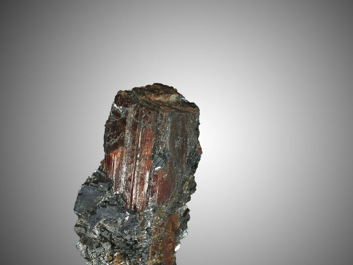 Rhodonite