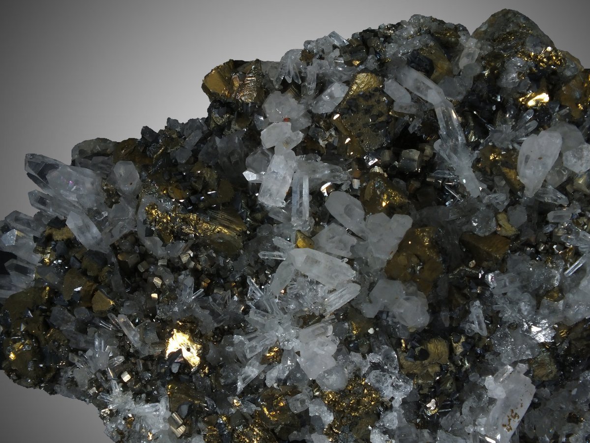 Chalcopyrite with Quartz & Pyrite photo 3
