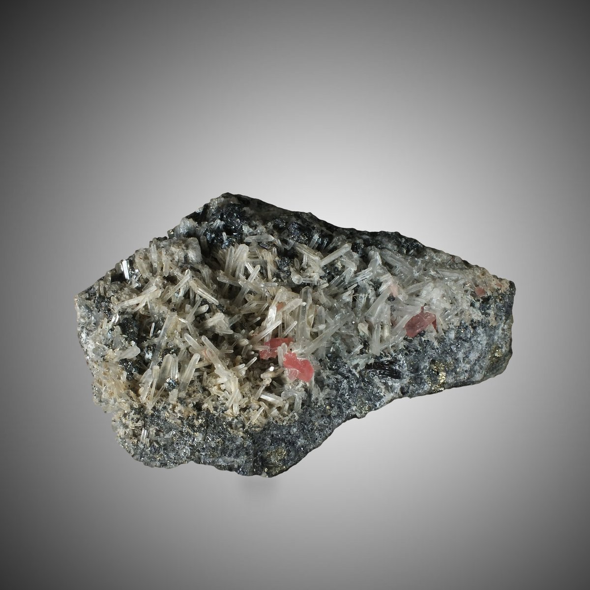Rhodochrosite with Quartz & Hübnerite photo 3