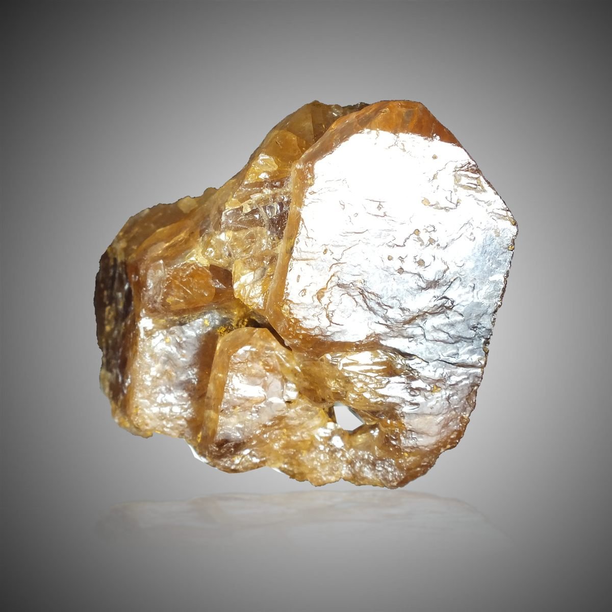 Zircon photo 4