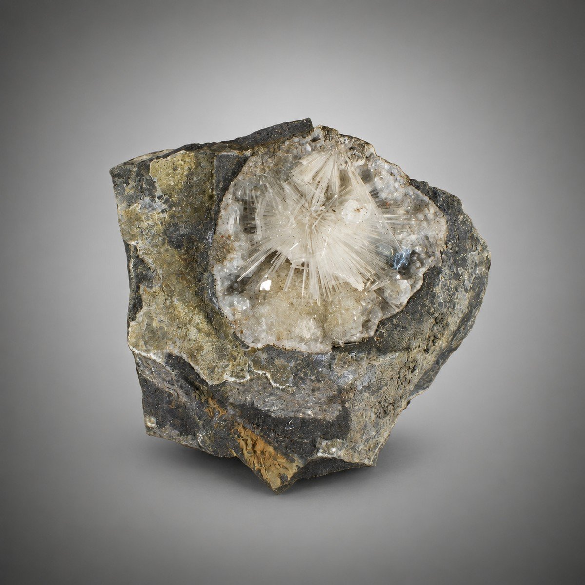 Natrolite photo 2