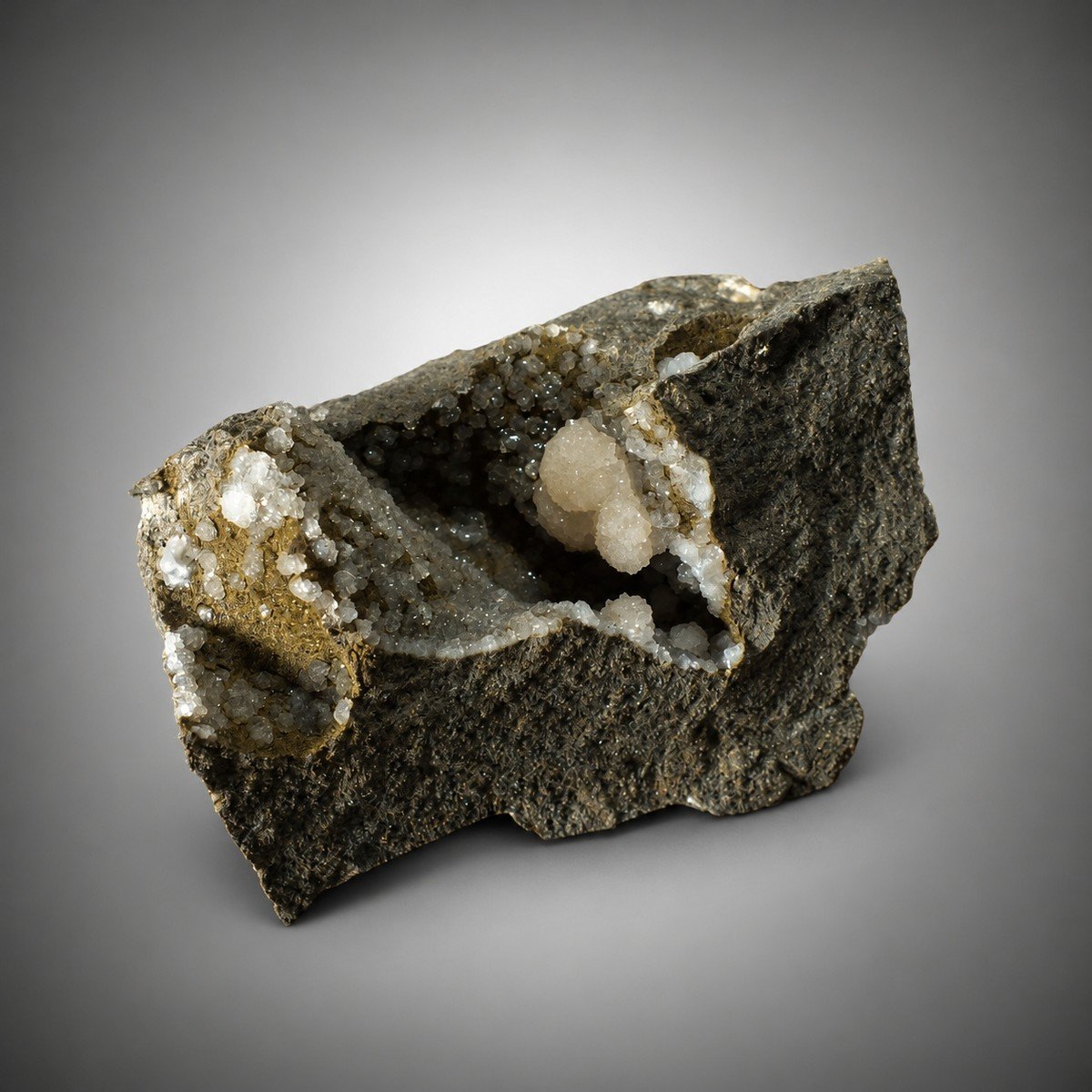 Phillipsite